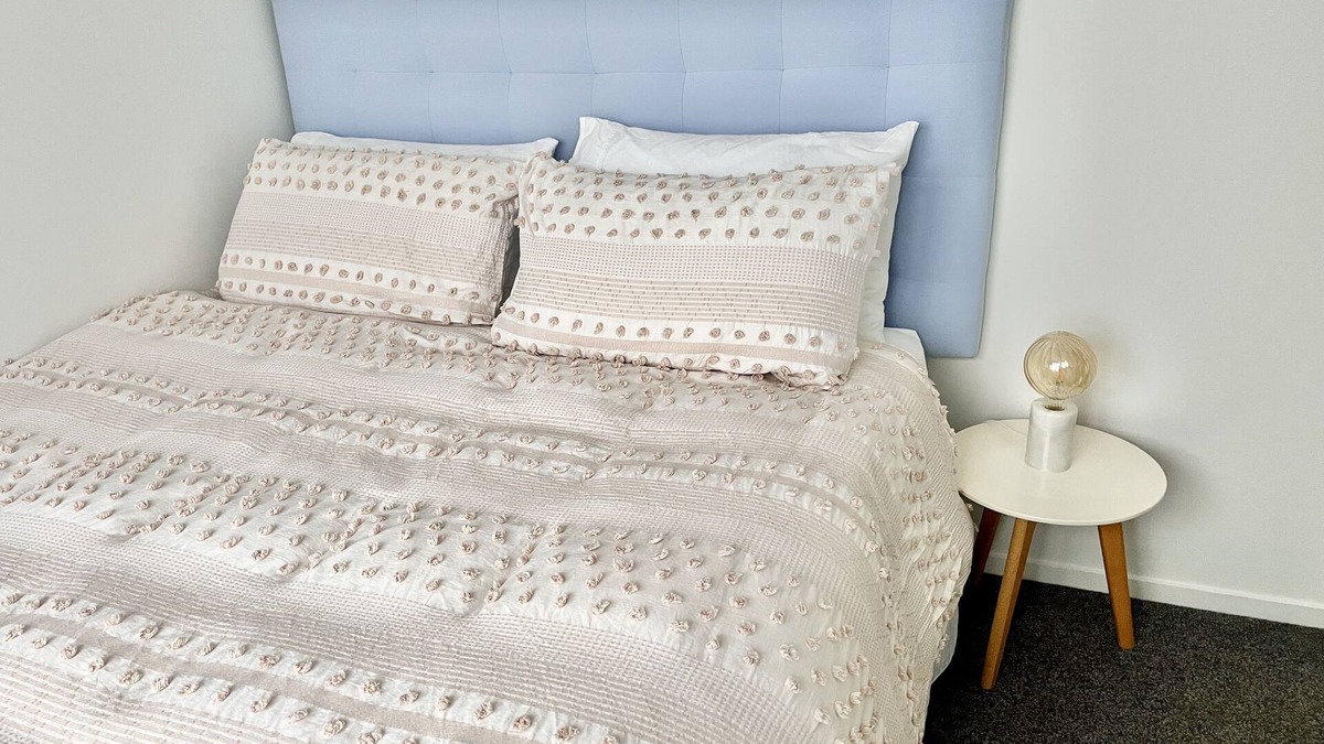 Matamata Apartment | Cosy & Separate, Self-Contained Studio, Garden View ✿ Breakfast & Wi-Fi