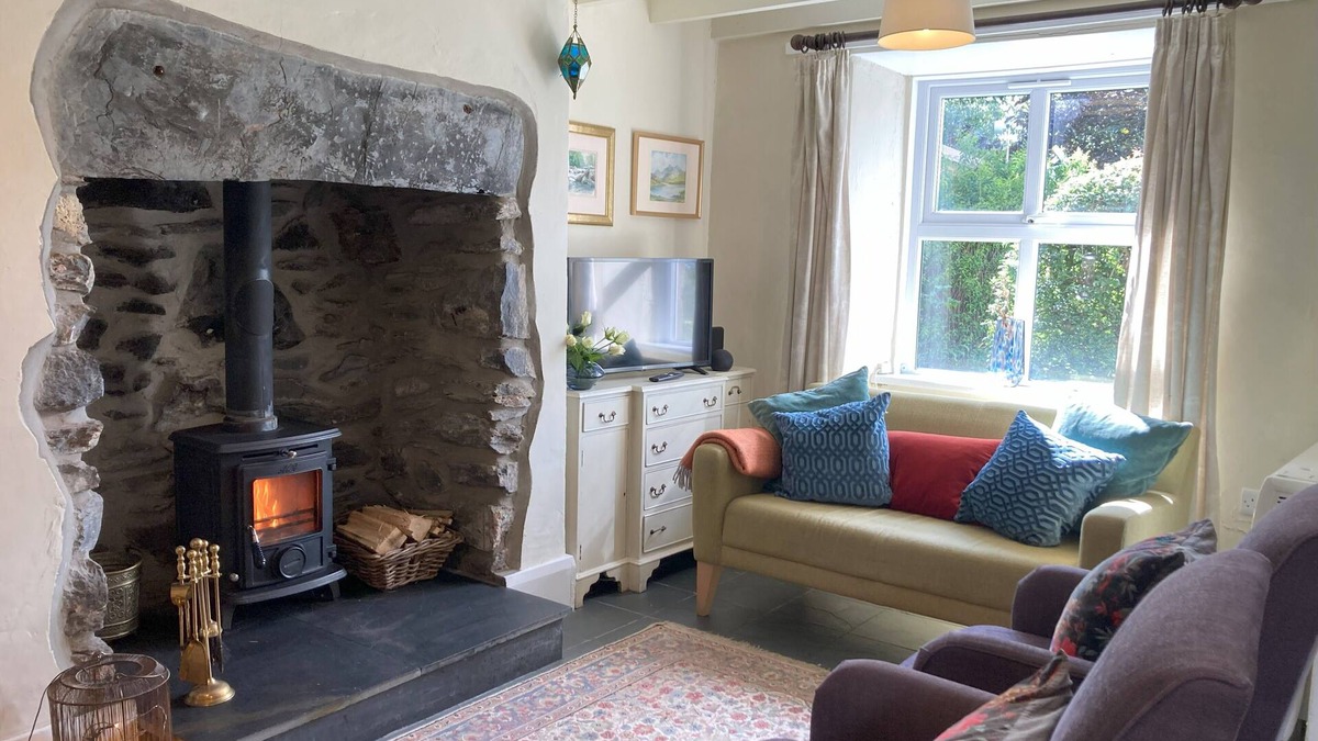 Penmachno Cottage | Cosy slate cottage within the Eryri/Snowdonia National Park