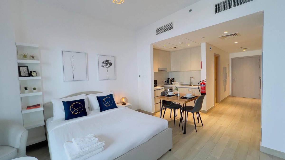 Abu Dhabi Apartment | Cosy Studio in Water’s Edge, Yas Island