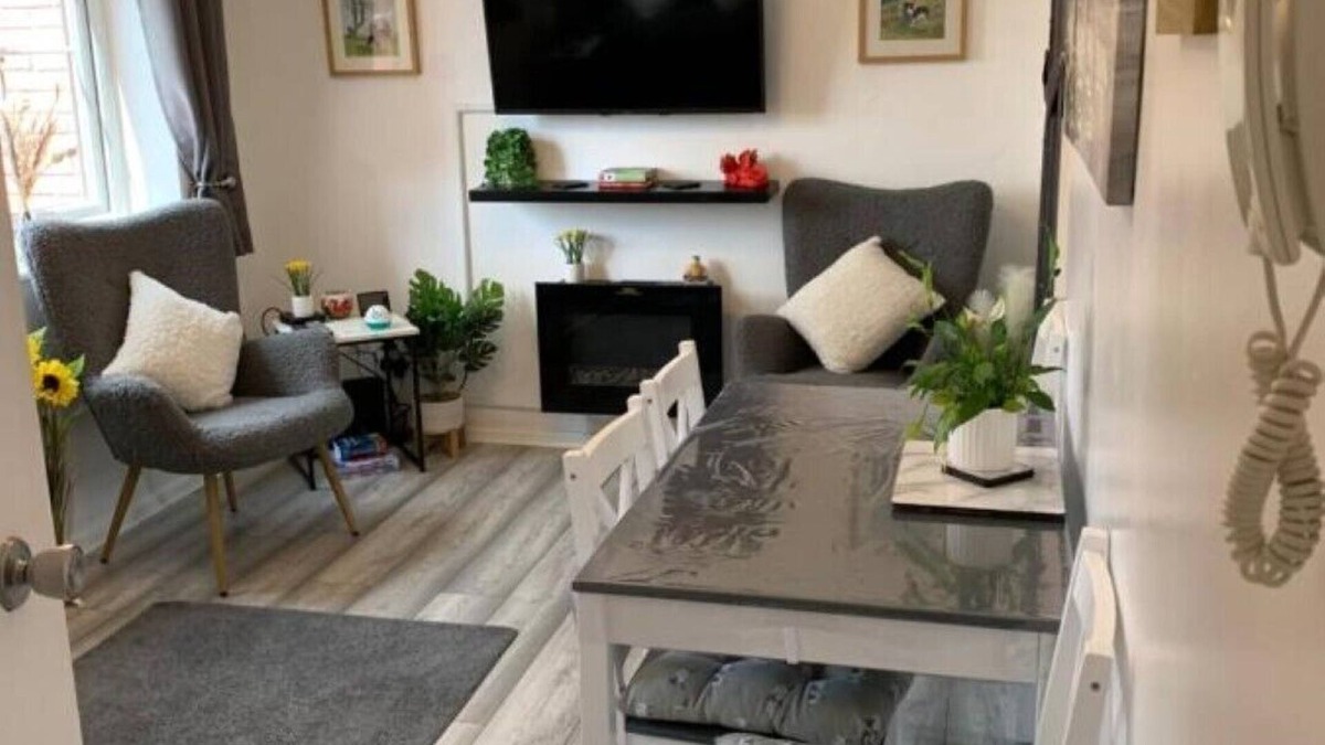 Flintshire Apartment | Cosy Town Centre Apartment