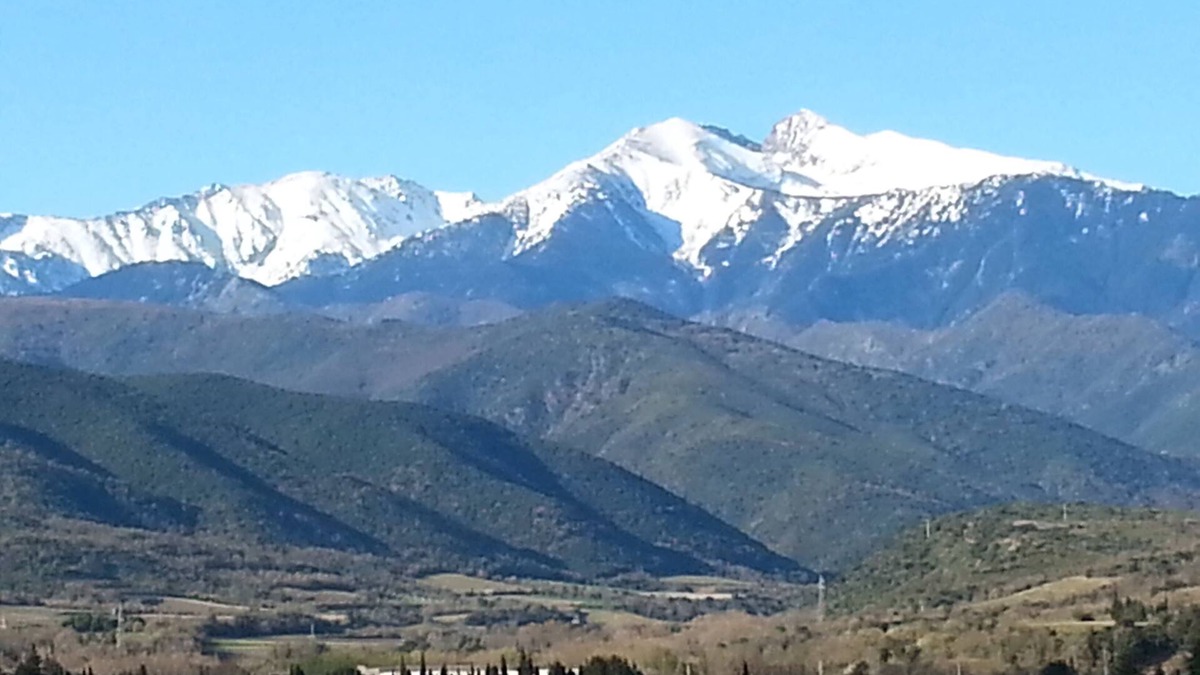 Rodes House | Cosy village house with amazing views of Mount Canigou.