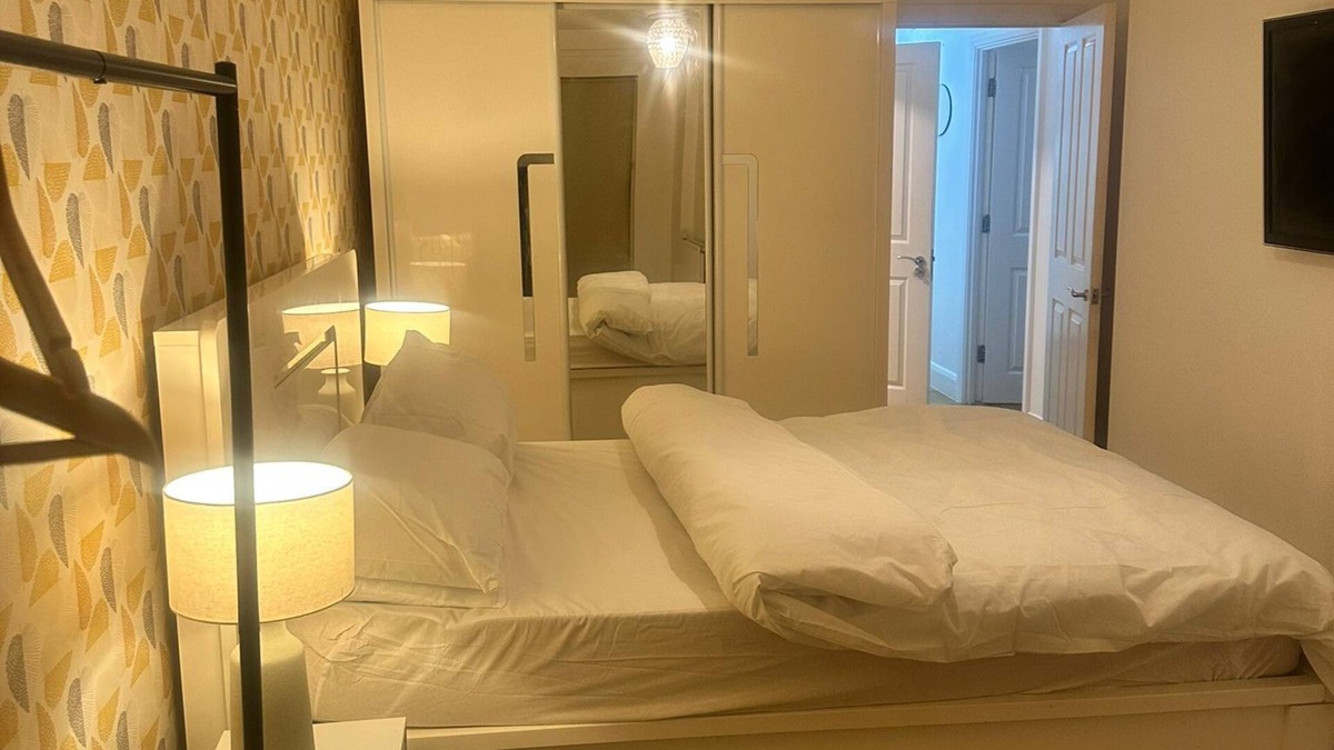 Canning Town South Apartment | Cosy1-bed Apartment in London Near Excel London
