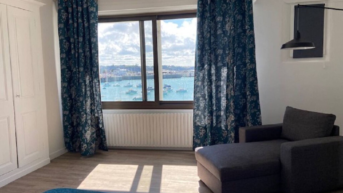Manche Apartment | Coté Port - Vue Imprenable sur L'avant Port de Pêche de Granville