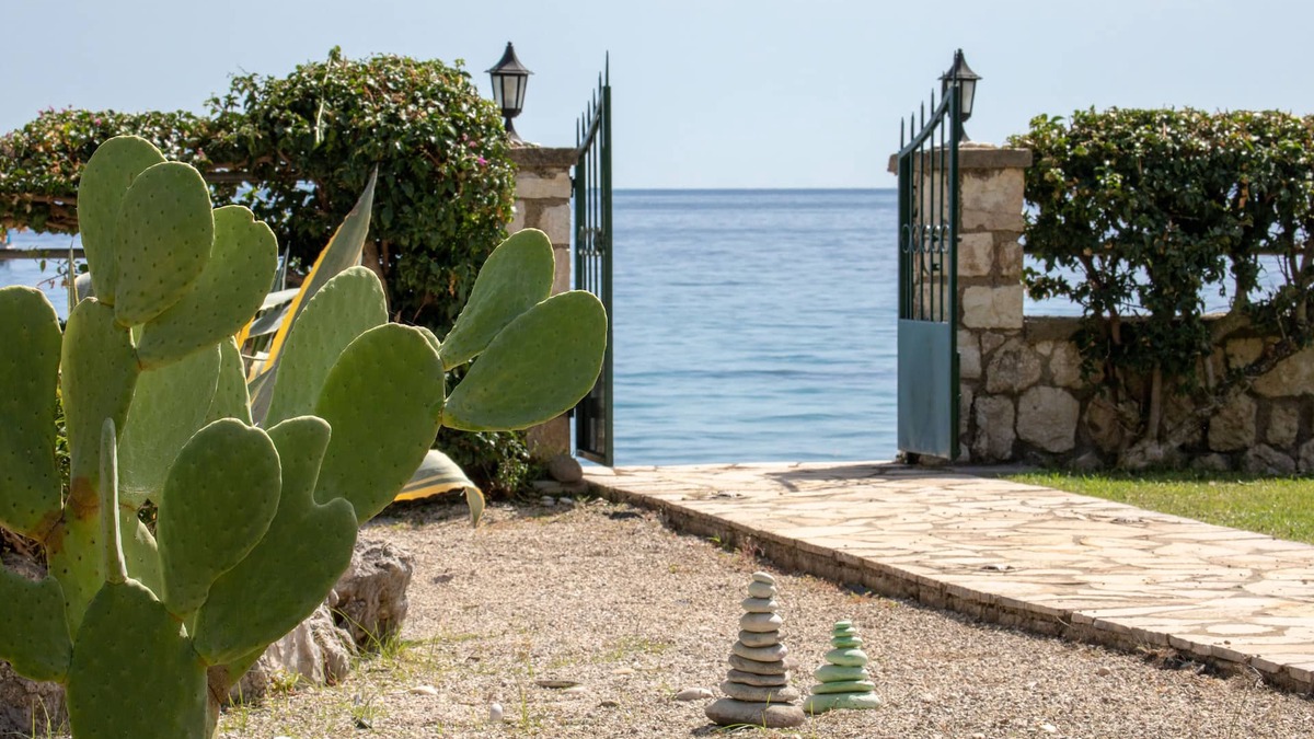 Barbati Villa | Cote Jardin Beachfront Villa