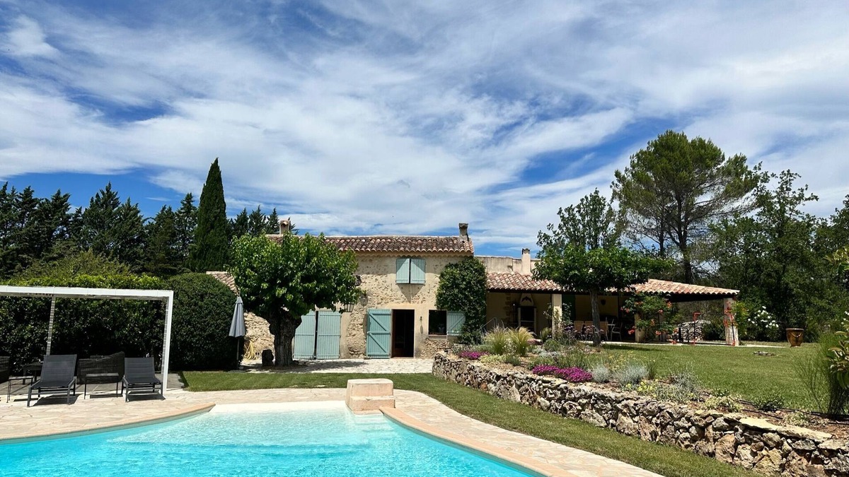 Cotignac Villa | Cotignac - Villa Libellule - 5 bedrooms, 6 beds, 3 baths