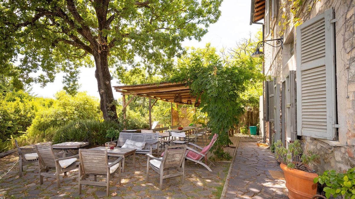 Casino di Terra Cottage | Cottage 'Casale Per 14 Persone' with Shared Pool, Wi-Fi and Air Conditioning