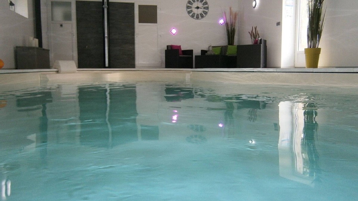 Cartigny l'Epinay Cottage | Cottage 3 people with indoor pool heated all year at 28 °