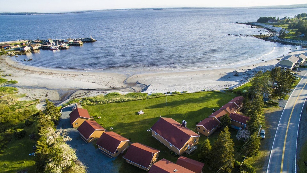 Hunts Point Cabin | Cottage # 5 Hunts Point Beach Cottages - 1 bedroom