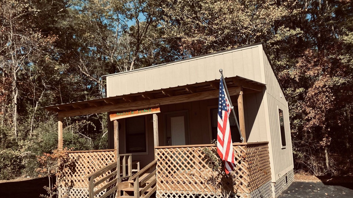 Ridgeland Cottage | Cottage 6 - Hooty's Place