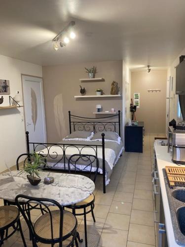 Ardentes House | Cottage a la campagne avec piscine et SPA