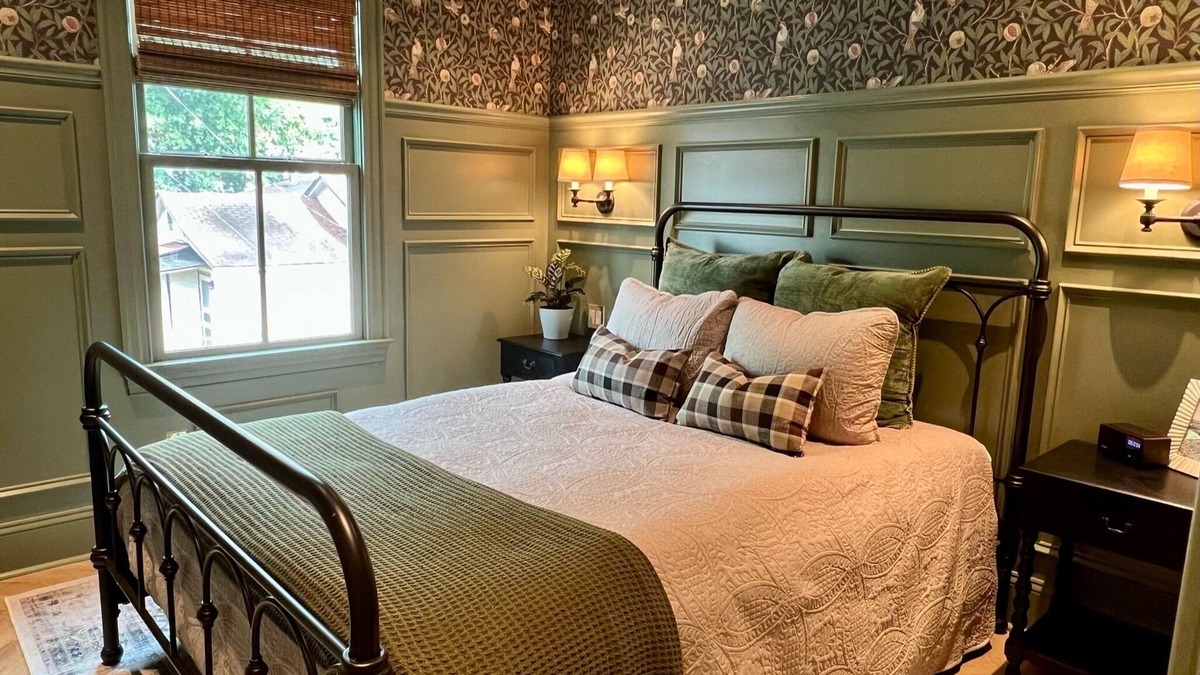 Metropolitan House | Cottage at Verdant House - Starland Arts District in Dtwn Savannah, Pets Welcome