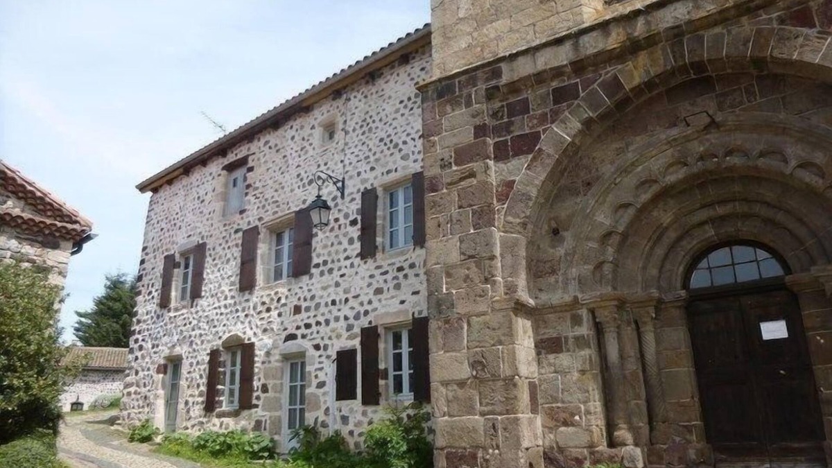 Arlempdes Cottage | Cottage for 4 with courtyard, Loire view
