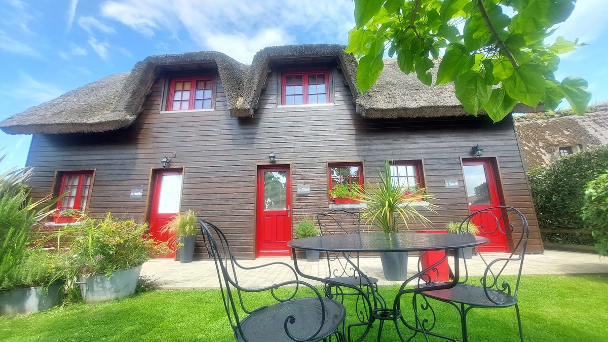 Fatouville-Grestain Cottage | Cottage for 2/4 people with swimming pool near Honfleur/sauna