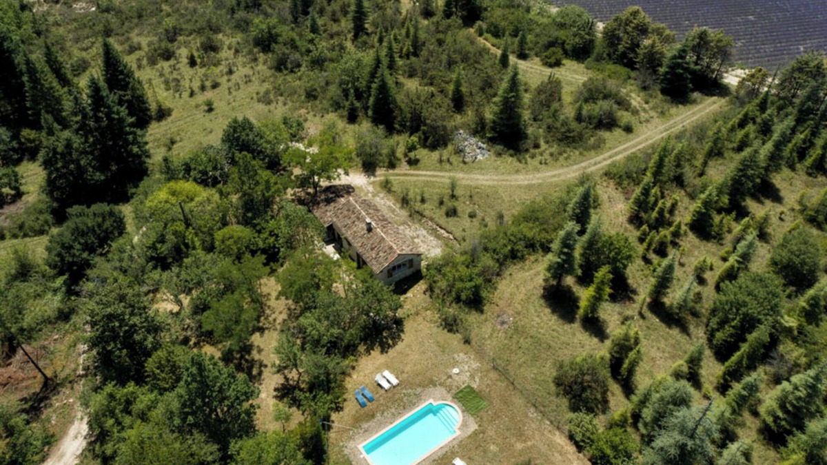 Montcuq House | Cottage 'Bergerie Piscine Privée, Jacuzzi' with Private Pool, Private Terrace and Wi-Fi