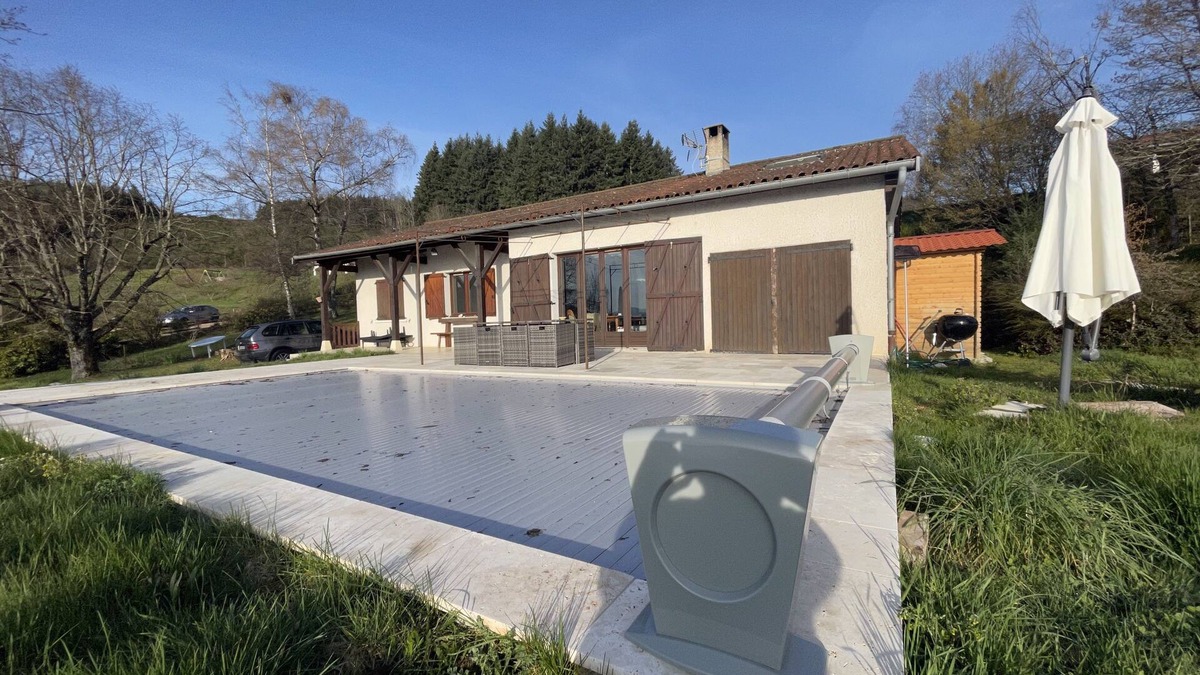 Saint-Nizier-d'Azergues House | Cottage Chaleureux Avec Piscine Chauffée au Coeur du Beaujolais Vert