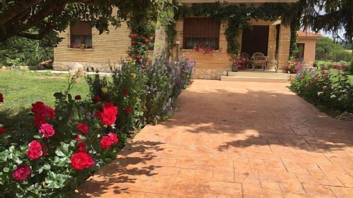 Santibanez del Val Cottage | Cottage (full rental) El Quinto Pino for up to 9 people