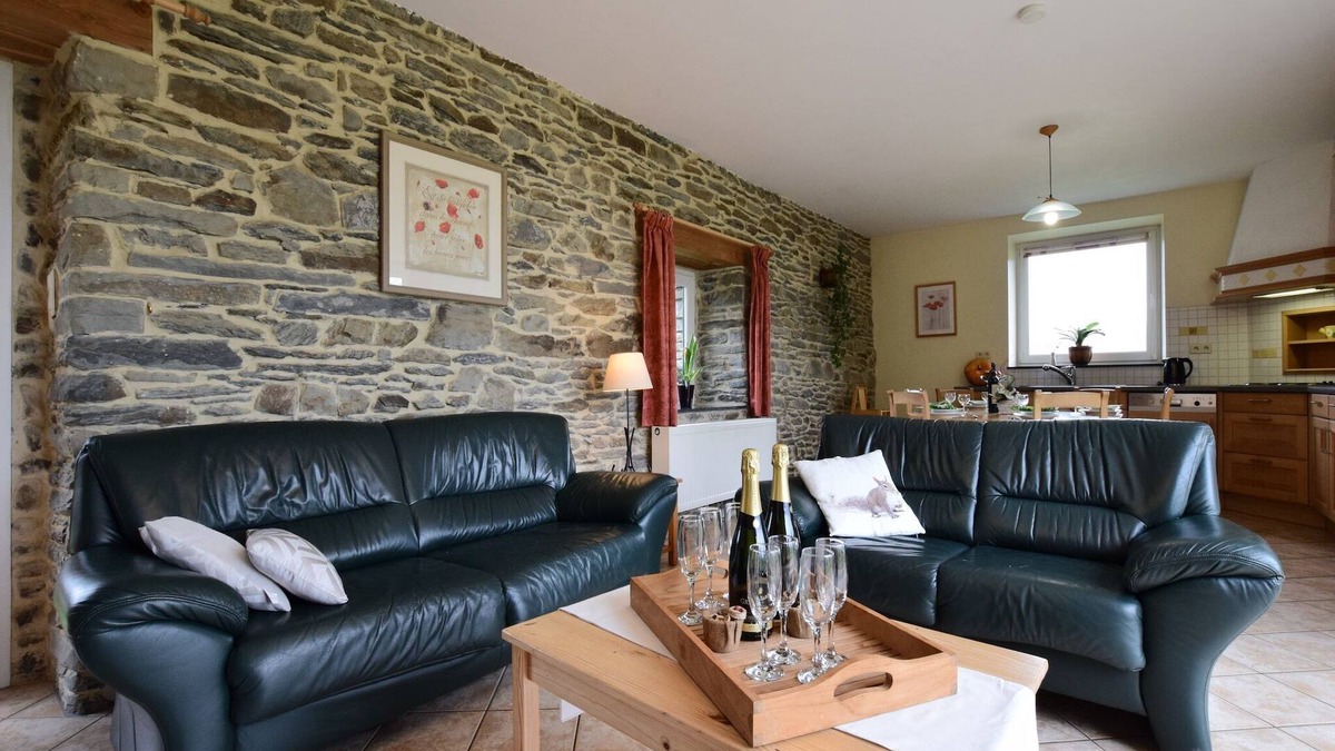 Tavigny Cottage | Cottage in Neufmoulin with sea beach