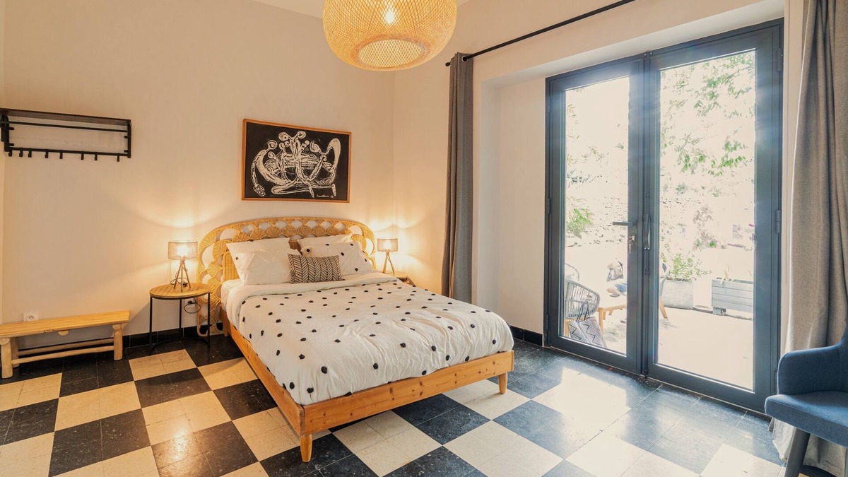 Liouc Cottage | Cottage in a stone farmhouse in the heart of a vineyard estate in Pic Saint-Loup