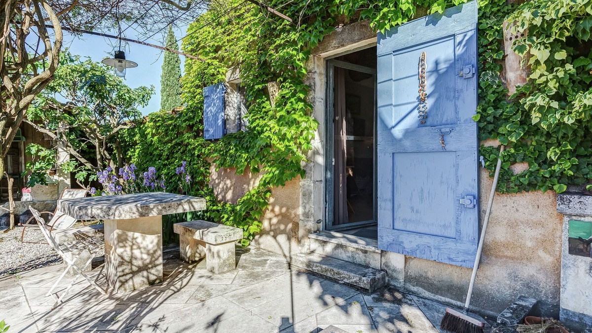 Oppede Cottage | Cottage in Oppède amidst Vineyards