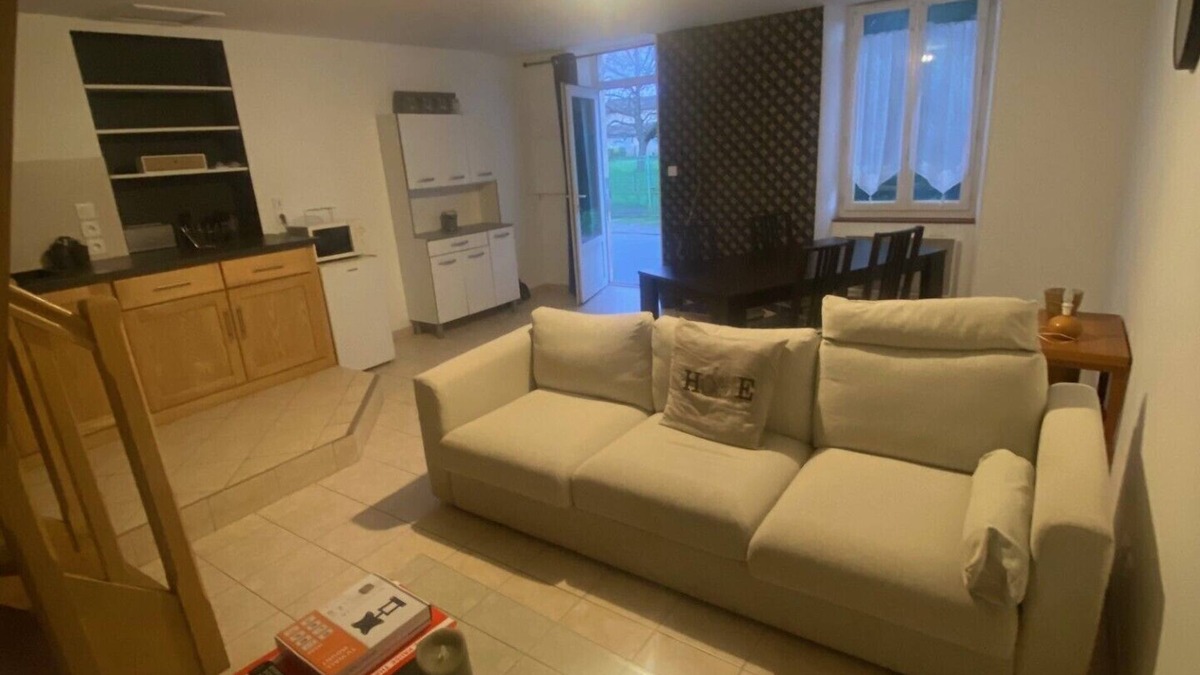 Tillou Apartment | Cottage in quiet village