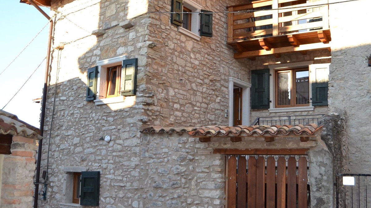 Castelletto House | cottage in the countryside in a quiet village for a relaxing holiday
