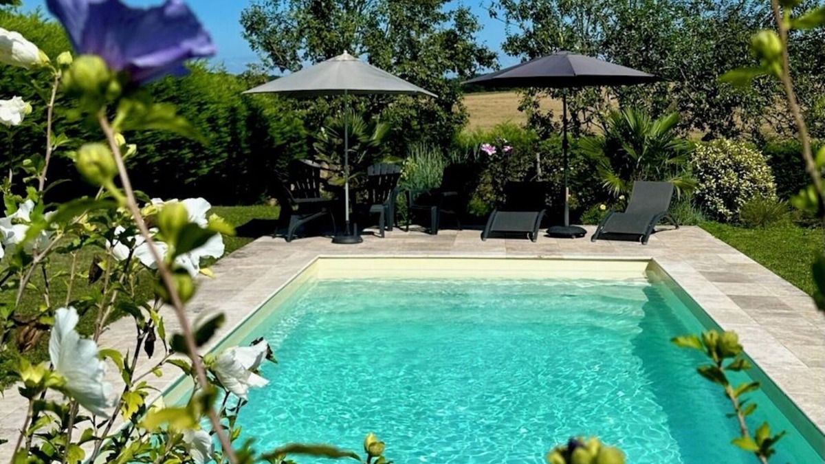 Polliat Cottage | Cottage in the countryside 10 minutes from Bourg en Bresse