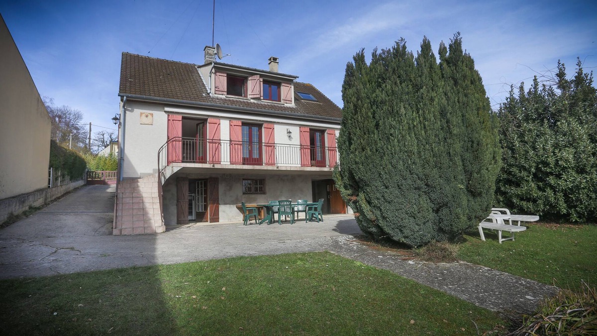 Mareuil-en-Brie House | COTTAGE IN THE COUNTRY AT A CROSS-ROADS OF CHAMPAGNE