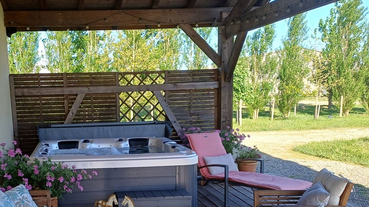 Parleboscq Cottage | Cottage in the Landes countryside