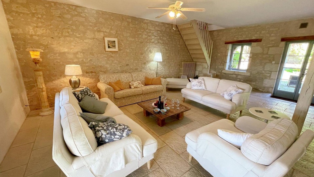 Cussay Cottage | Cottage in Touraine with private pool, spa and WiFi