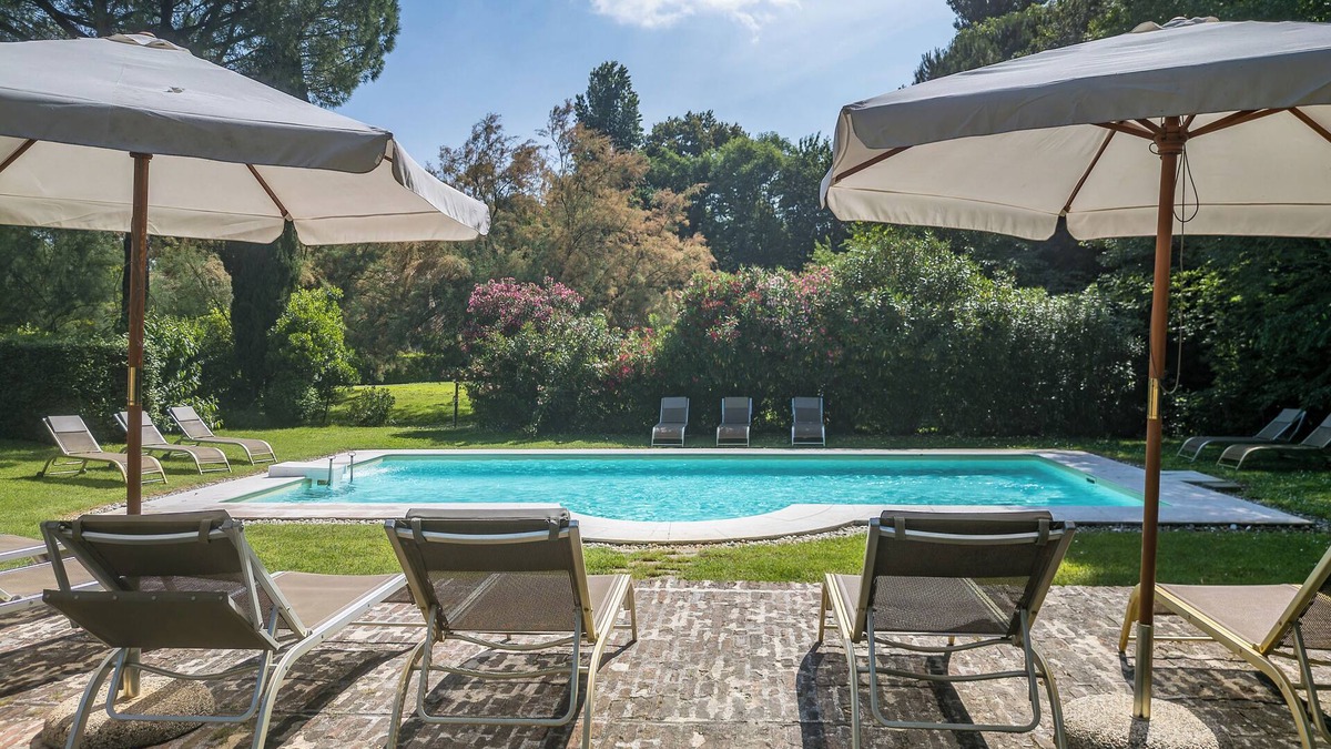 San Martino di Venezze Apartment | Cottage: surrounded by a wood with a swimming pool close to Rovigo and Venice
