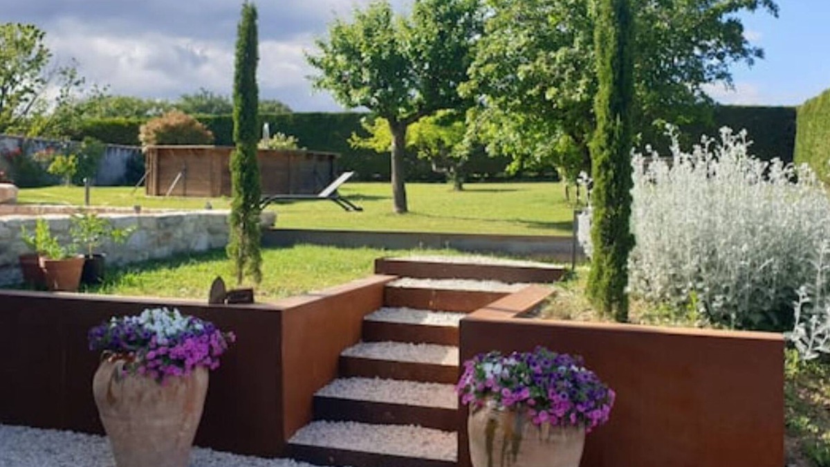 La Batie-Rolland Other | Cottage "La cour joyeuse" with a painter'studio