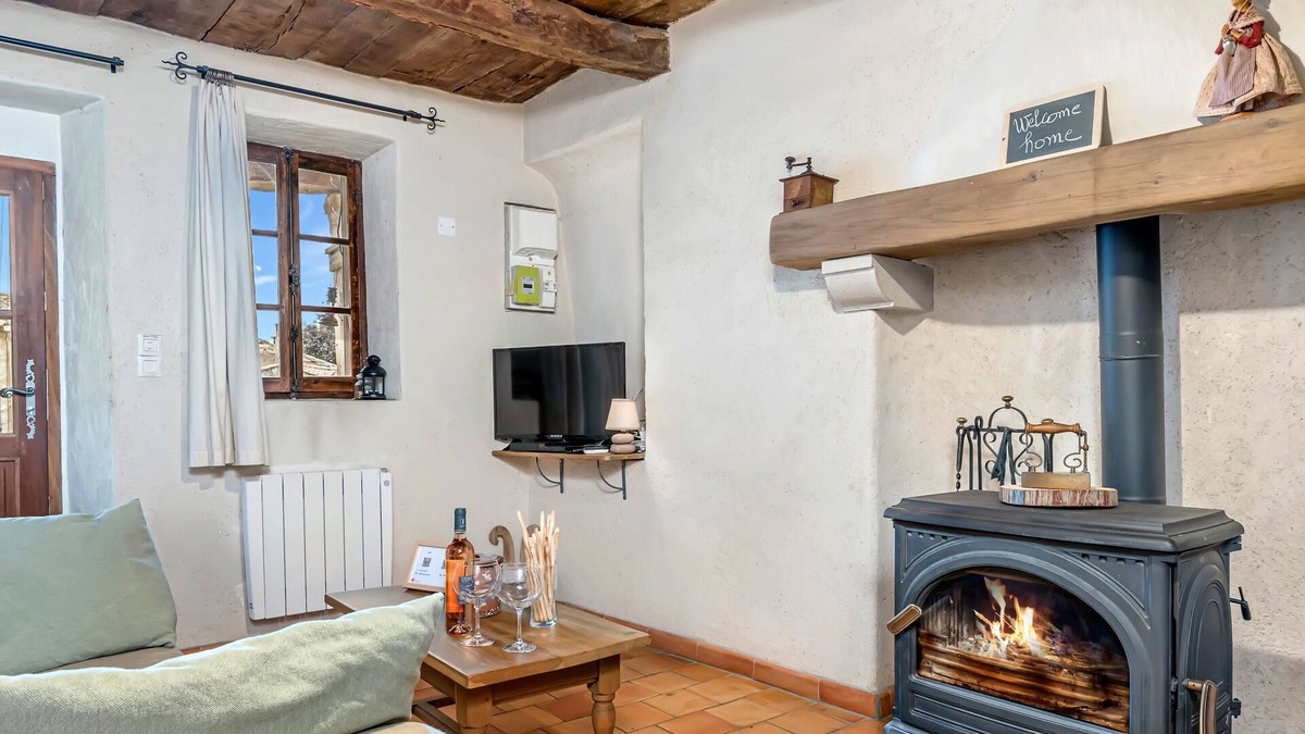 Simiane-la-Rotonde House | Cottage La Miellerie | Authentic Charm and Nature