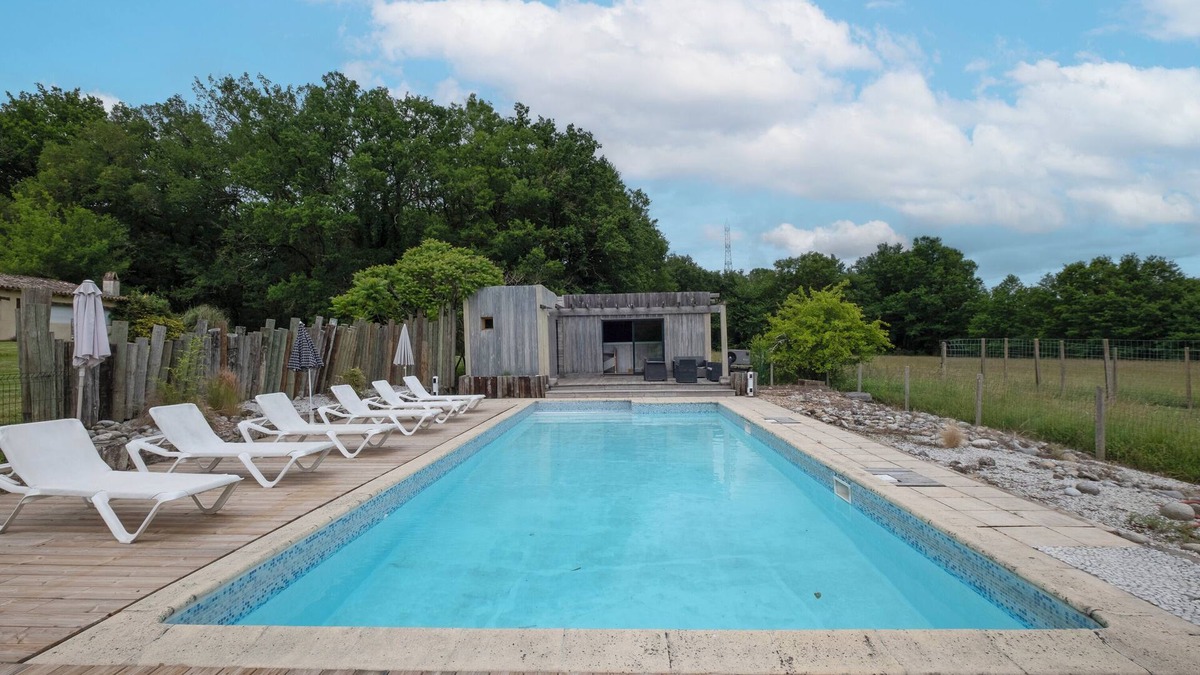 Saint-Remy House | Cottage 'Les Daims De Gardelac' with Private Pool, Wi-Fi and Air Conditioning