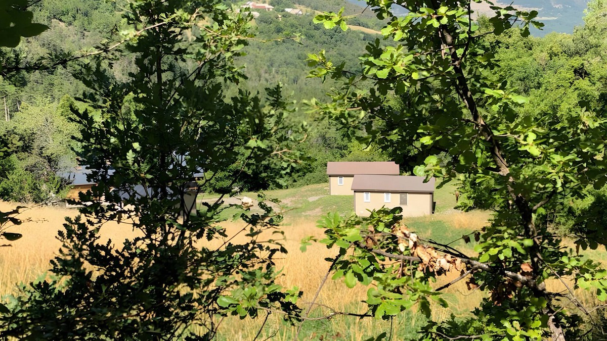 Les Sagnieres Cottage | Cottage "Marquisat Boscodon" with Mountain View, Wi-Fi and Air Conditioning