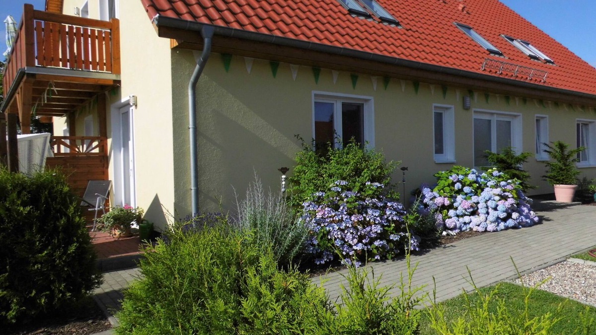 Altenkirchen House | Cottage near Cape Arkona, 10 km long sandy beach 0151-57333153