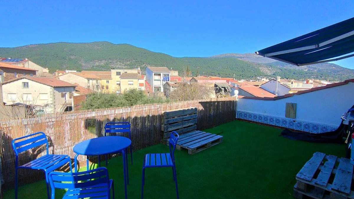 Sotillo de la Adrada House | Cottage overlooking the mountains, ideal for families (pet friendly).