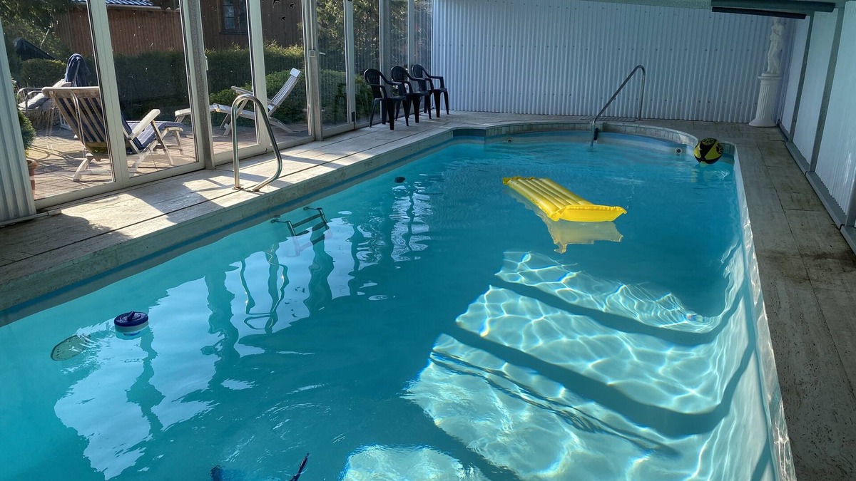 Heringhausen House | Cottage on Lake Diemelsee near Willingen with pool and sauna