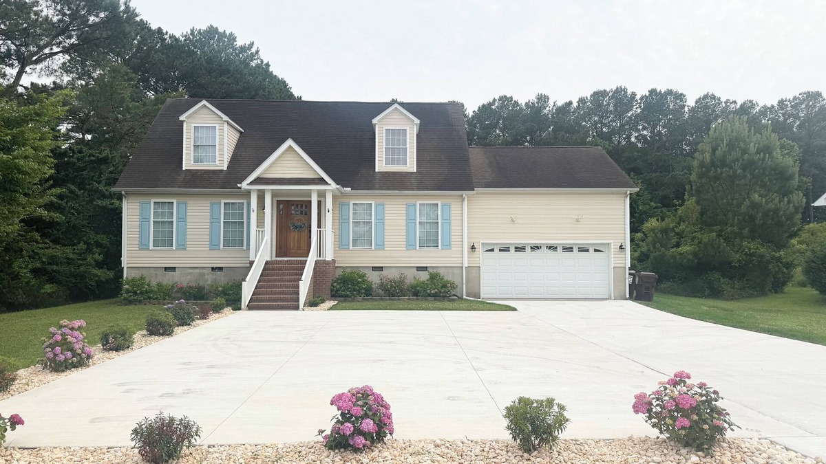 Bayside House | Cottage on Snug Harbor, minutes from O.C. beaches, Berlin, and Assateague.