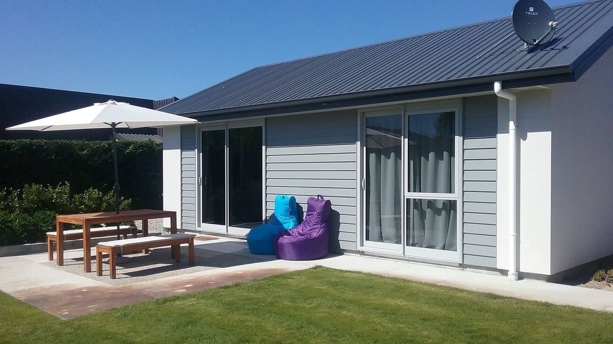 Lowburn Cottage | Cottage on the lake