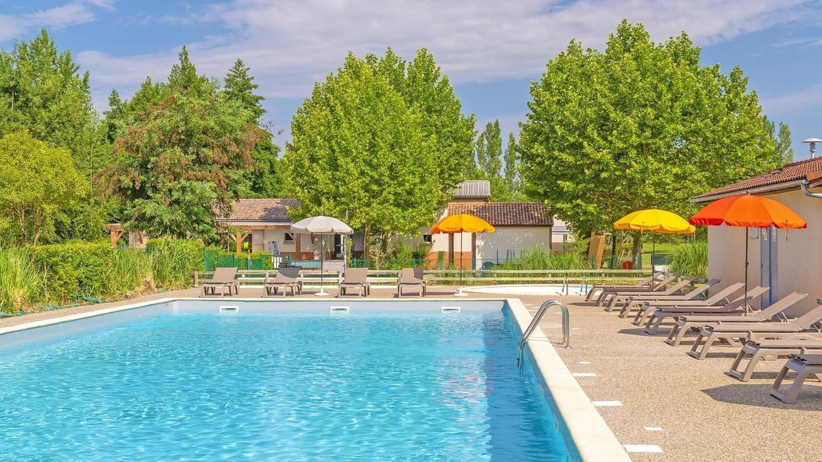 Castelmoron-sur-Lot Cabin | Cottage Proche de la Marina | Accès Espace Bien-être, Piscine et plus