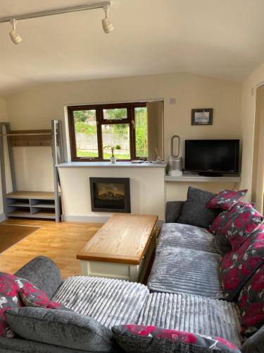 Sherborne House | Cottage Retreat- Sleeps 4 Garden
