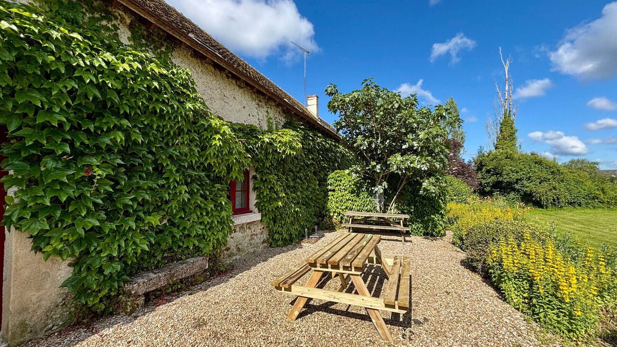 Migne Cottage | Cottages with shared pool in the Brenne, near historic sites