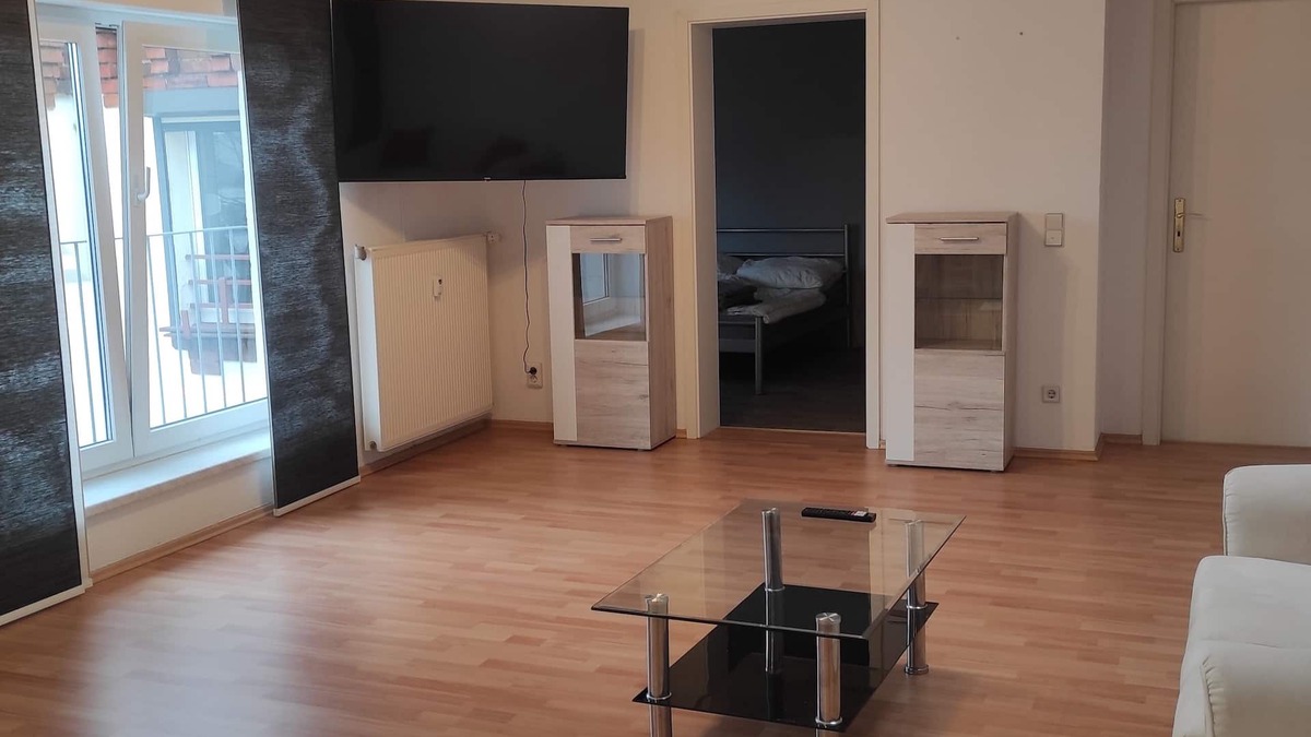 Cottbus Apartment | Cottbus City apartment with a view over the rooftops - for stair climbers