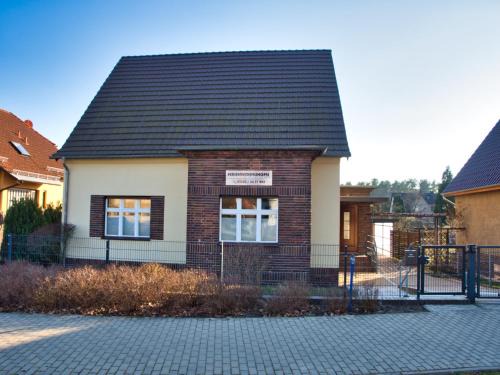 Cottbus Apartment | Cottbuser FeWo Pyramide am Branitzer Park