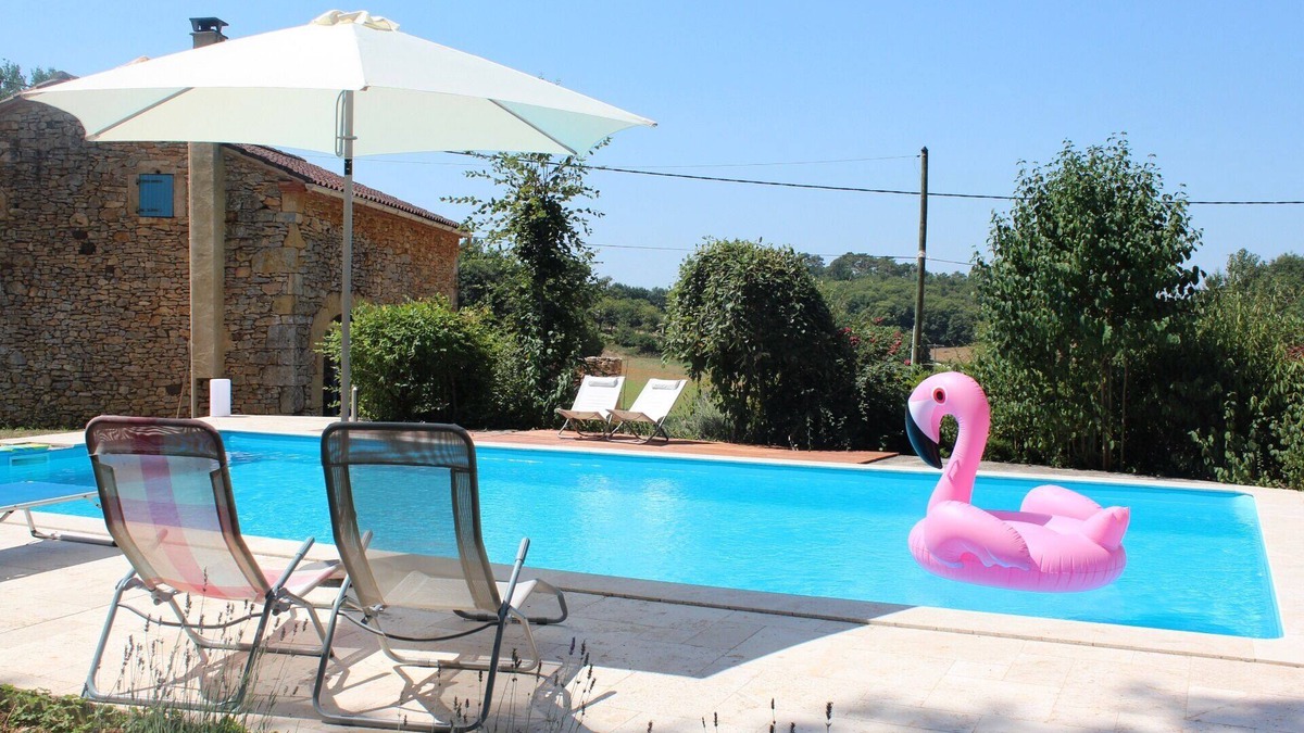 Blanquefort-sur-Briolance House | Country holiday home with private pool