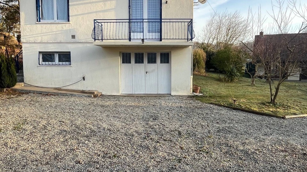 St Georges la Pouge Villa | Country getaway