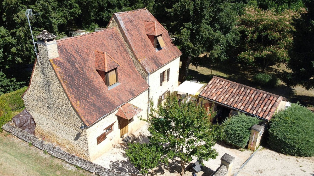 Saint-Crepin-et-Carlucet Ski Chalet | Country house for 6 with swimming pool and garden