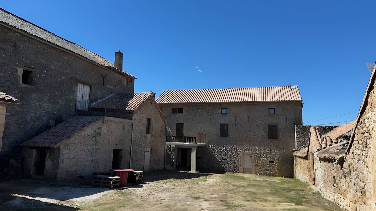 Saint-Georges-de-Luzencon House | Country House 'Labro' with Mountain View, Private Terrace and Wi-Fi
