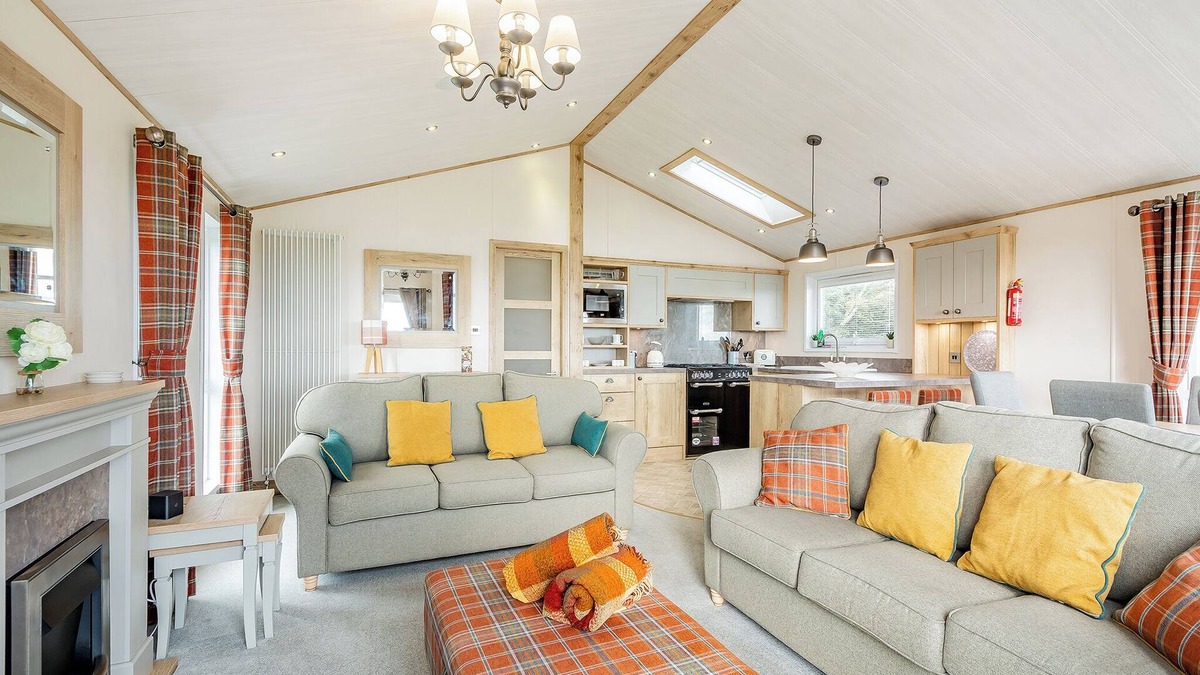 Kirkcudbright Ski Chalet | Country and modern cladded lodge with sea views.