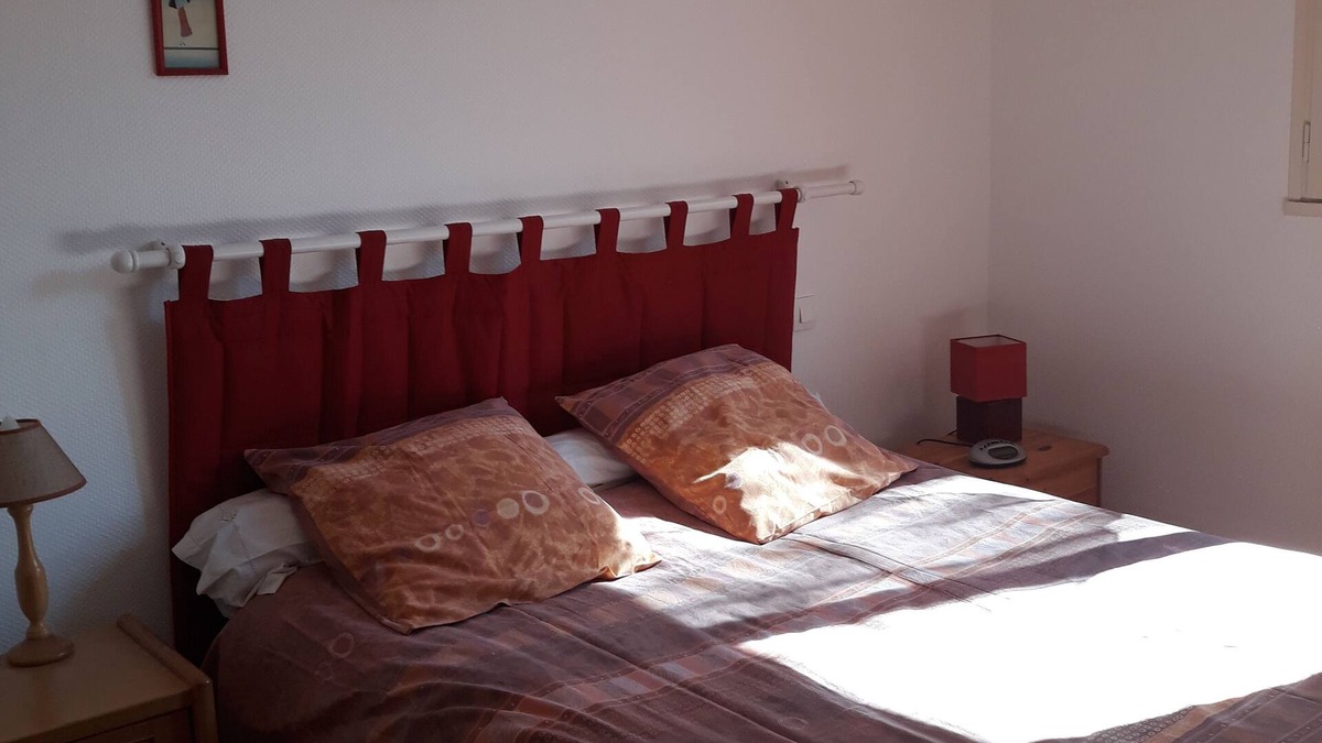 Boussens Apartment | Country apartment close to the forest. You can go for a nice walk,